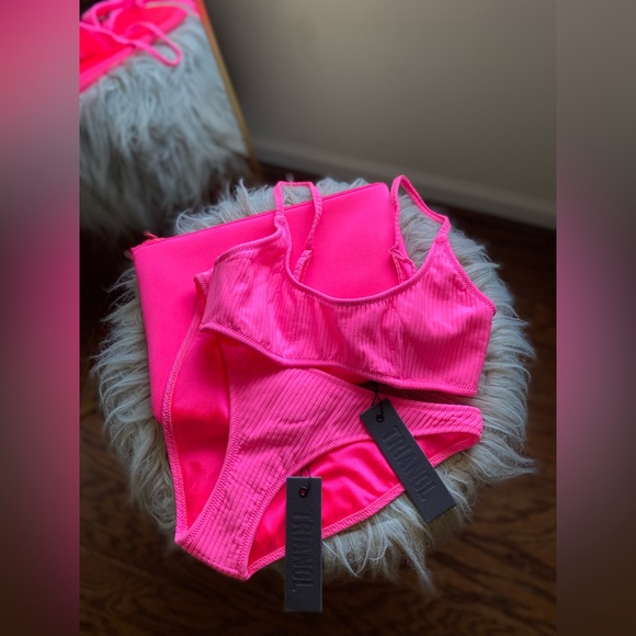 triangl swimwear Other - NWT triangl bikini size small + bag!💓